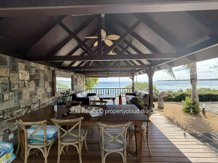 Exceptional Beachfront Villa for rent in Tamarin, Mauritius
