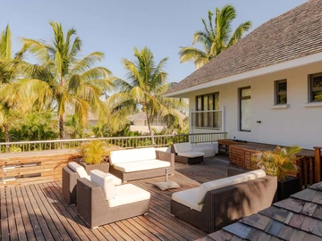 6 Bedroom Villa