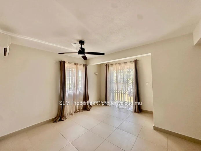 Maison moderne de 3 chambres à vendre à Bambou