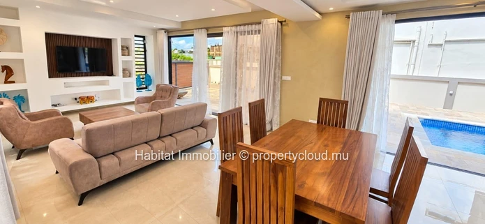 To rent: House of 260 m² in Pointe aux Piments 
