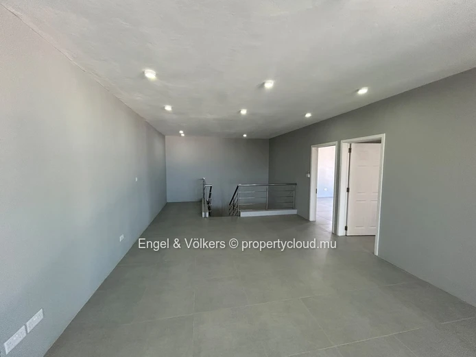 Exclusive 3-Bedroom Loft with Private Plunge Pool and Sea Views – Flic en Flac