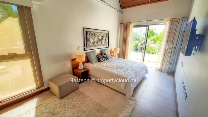 2-bed penthouse in a prestigious parc