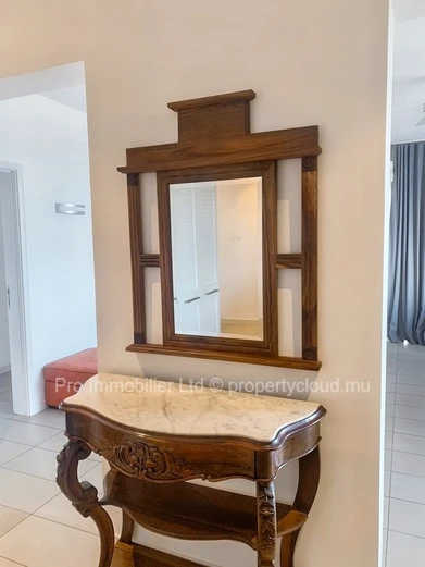 Votre expérience de vie avec ce penthouse à vendre, offrant des vues captivantes sur la mer et un espace abondant au ...