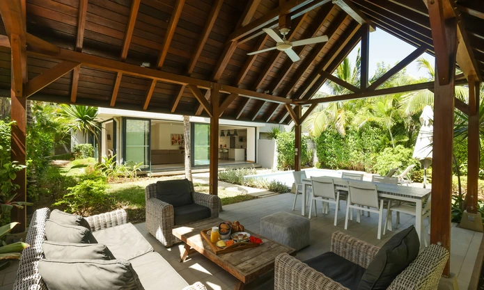 Exceptional investment, elegant, profitable villa in an ideal setting
