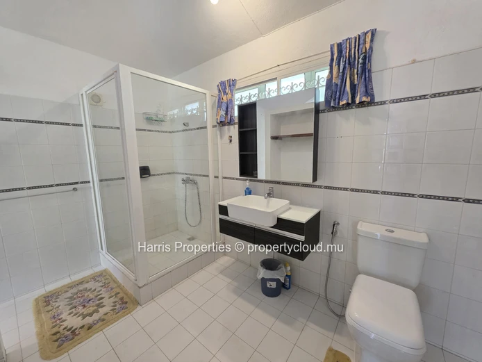 Magnifique appartement au premier étage à louer à Péreybère