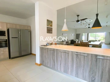 3 Bedroom Townhouse, Duplex