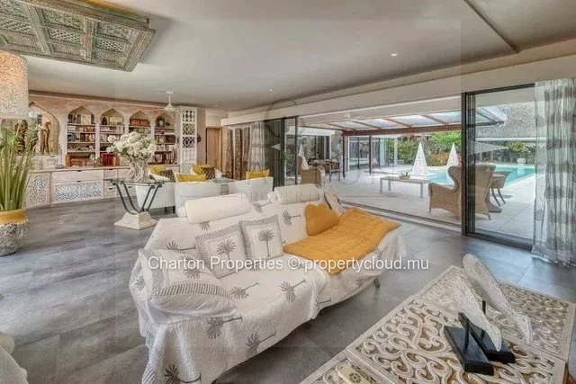 Villa contemporaine de 3 chambres en suite avec bureau et studio indépendant au cœur de Grand Baie