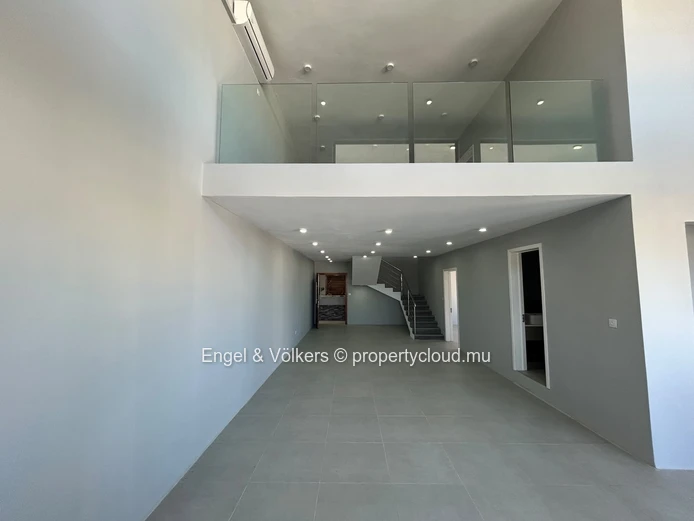 Exclusive 3-Bedroom Loft with Private Plunge Pool and Sea Views – Flic en Flac