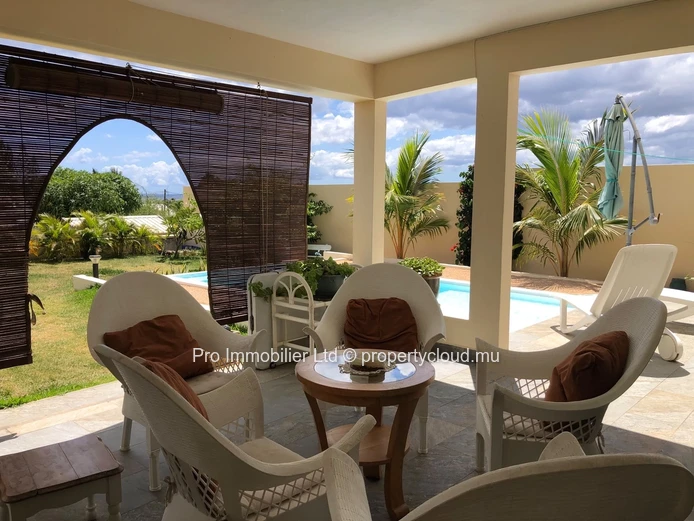 FOR SALE: Contemporary 3-Bedroom Villa with Pool ,Black Rock, Tamarin