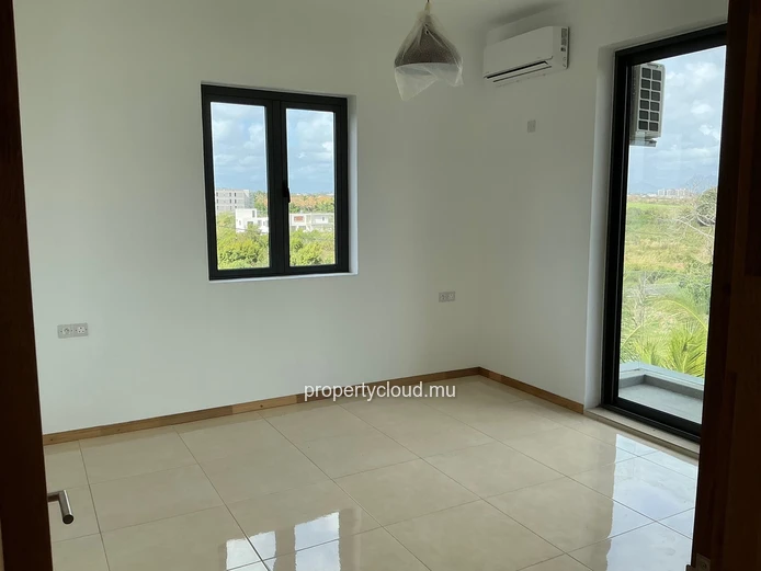 For sale – Brand new 2-bedroom apartment in a secure residence with swimming pool in Grand Baie, Mauritius