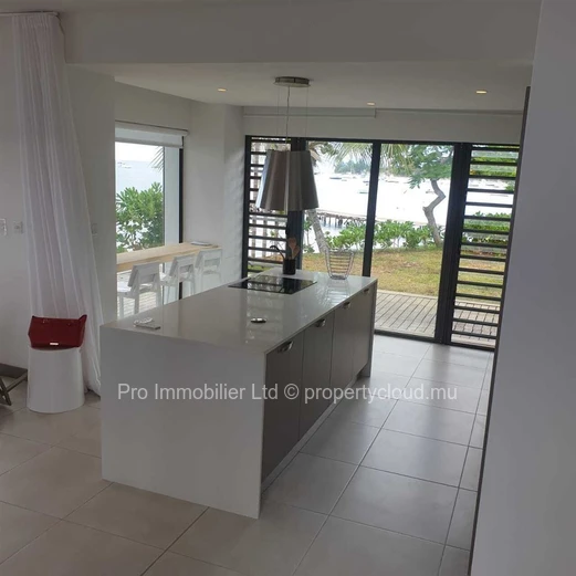 Villa en Bord de Mer Élégamment Meublée dans un Cadre Exceptionnel a La Mivoie, Riviere Noire.