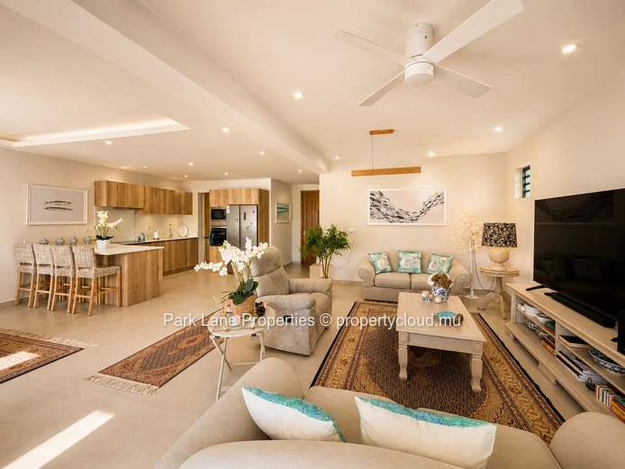 Villa de Luxe à Vendre – North Island Views, Grand Gaube, Île Maurice