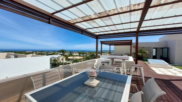Price Drop! Stunning Mountain And Sea Views! Penthouse With Private Rooftop In Tamarin – Mauritius