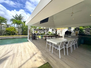4 Bedroom Villa