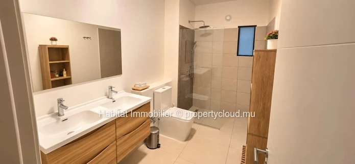 A louer : Appartement contemporain de 99 m², meublé et équipé