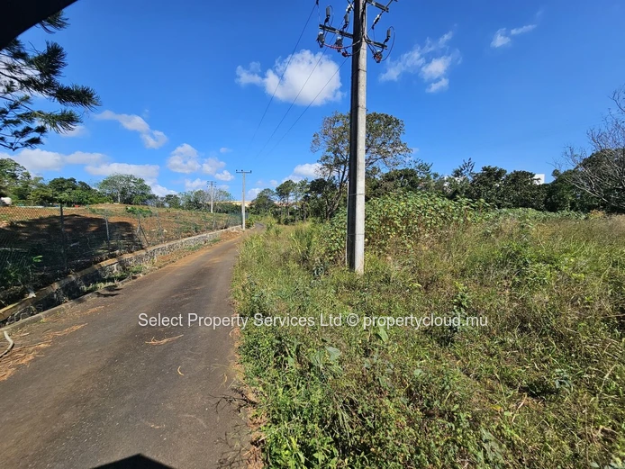 Prime Freehold Land for Sale in Moka