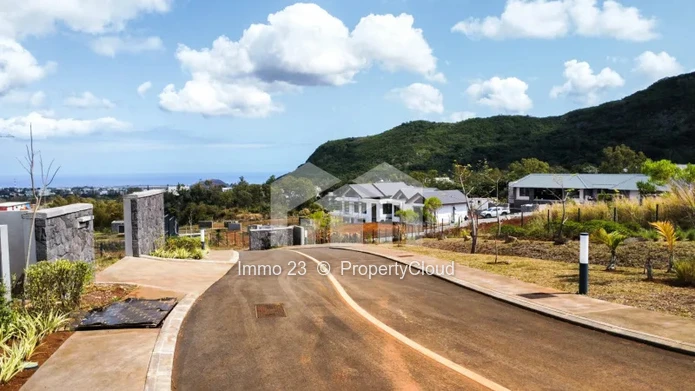 Residential Land - 1963m2 - Bagatelle - Ref. TE86348AC