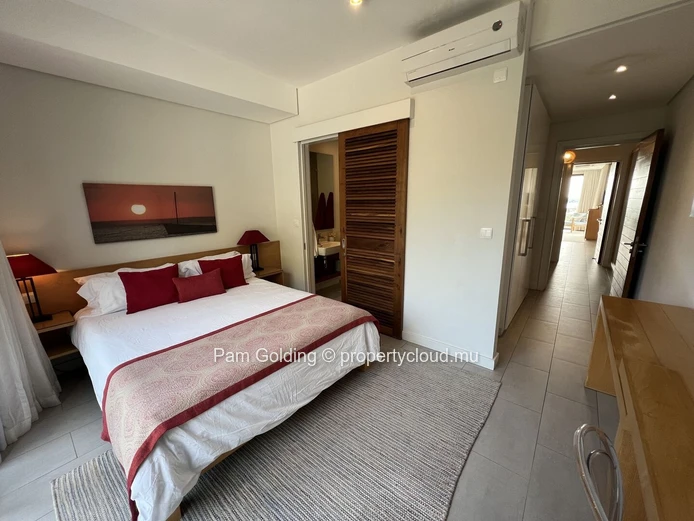 Penthouse de 3 Chambres sur les Pentes de La Tourelle avec Vues Panoramiques sur la Côte et les Montagnes