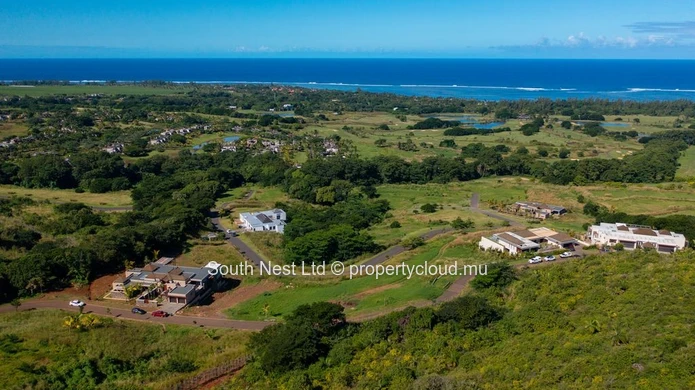Terrain à batir au sein d'un domaine golfique et balnéaire