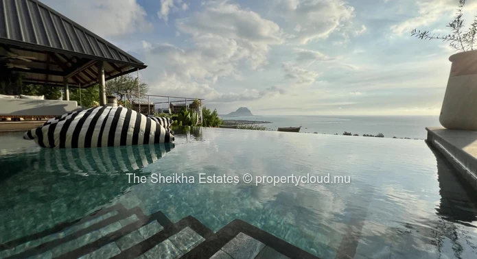 Exclusive 5-Bedroom Residence | Marguery Heights, West Coast