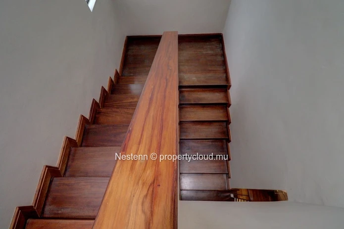 Spacious and bright duplex in a secure residence with river views