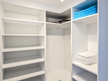 4 Bedroom Apartment