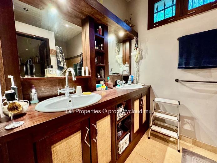 Exceptional Property in Floréal
