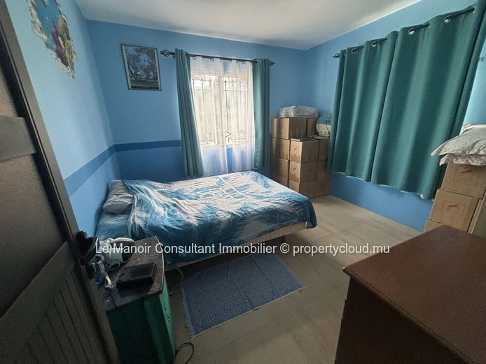 4-Bedroom Villa with Office for Sale in Albion