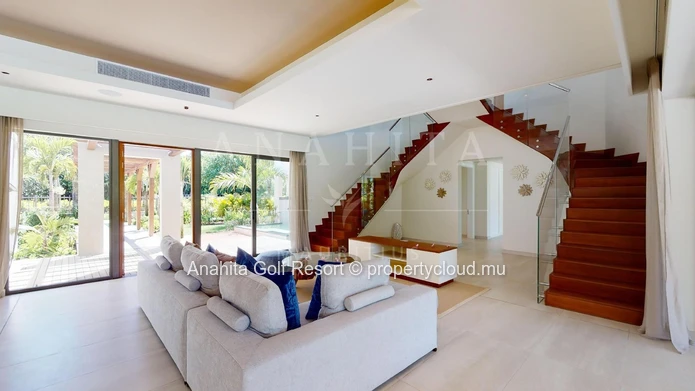 Villa The Gardens B16