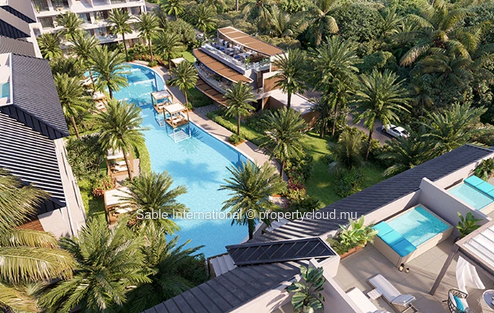 Stunning G+2 Apartment in Péreybère with Pool & Sea Access 