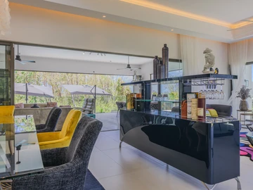 4 Bedroom Villa