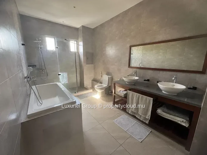 Stunning Villa with Palm Trees in Grand Baie