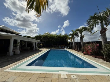 5 Bedroom Villa