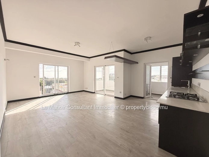 3-bedroom apartment - Sea and mountain view in Beau Bassin