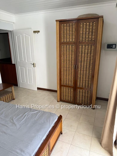 Beautiful Triplex for Rent in Pereybere
