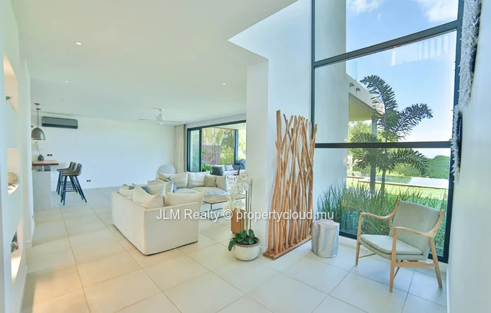 Magnificent villa with unobstructed views for sale in Tamarin, Mauritius