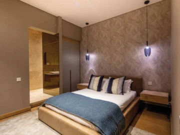 5 Bedroom Villa
