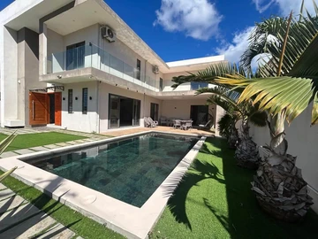 4 Bedroom Villa