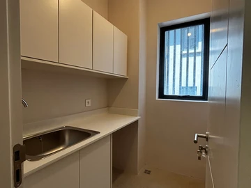 4 Bedroom Apartment