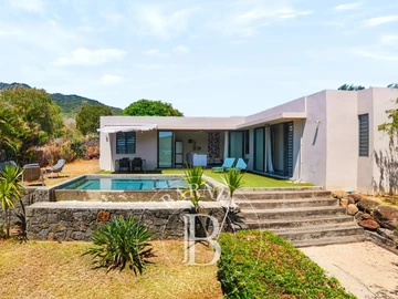 5 Bedroom Villa