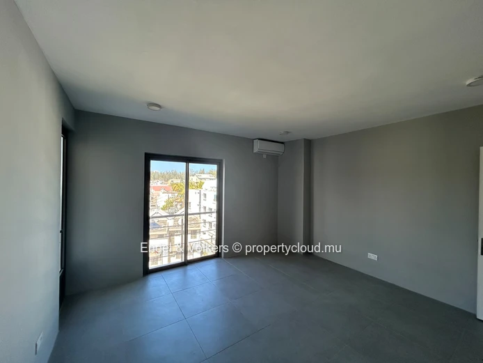 Exclusive 3-Bedroom Loft with Private Plunge Pool and Sea Views – Flic en Flac