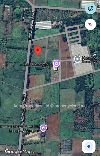 Une Belle Opportunité Avec Accès Direct À La Route Principale !