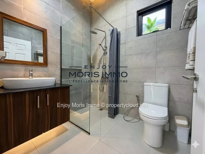 Villa meublée avec piscine à louer à Grand baie/ pereybere  – Île Maurice | 250 m² | 3 chambres | Location longue durée