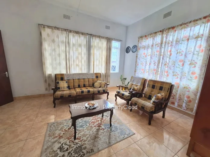 Maisons / Villas - 9 chambres - Curepipe