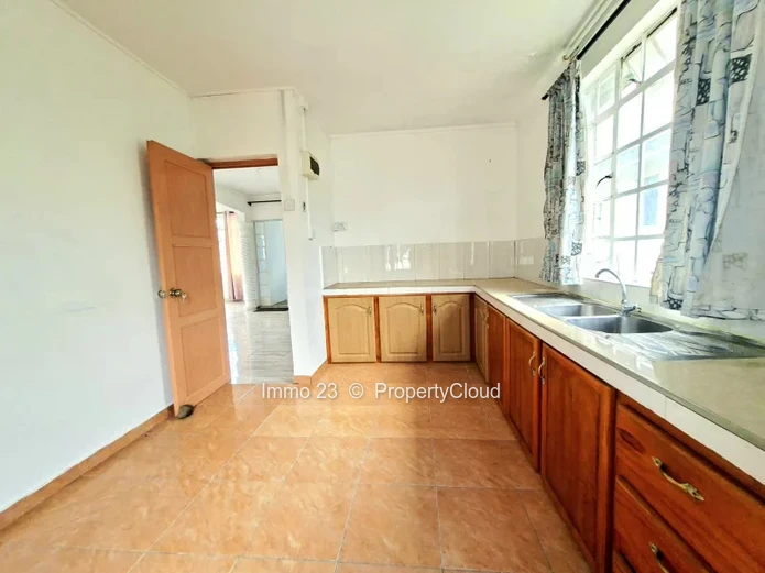 Maison / Villa - 4 chambres - Rose Hill - Ref. MA97840VE
