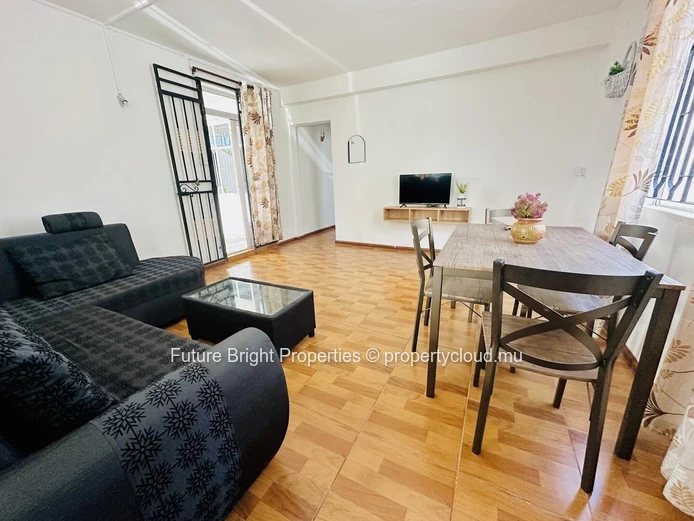 Inviting Ground Floor Apartment in Vacoas