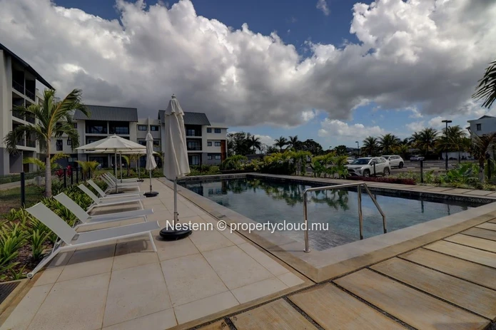 Appartement moderne & luxueux au rez-de-chaussée avec jardin privatif et vue panoramique 