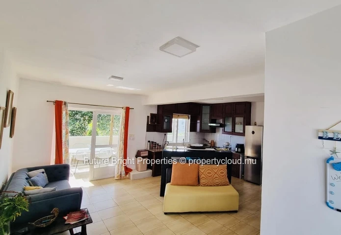 Charmant Penthouse de 2 Chambres à Louer au Nord de l'Île