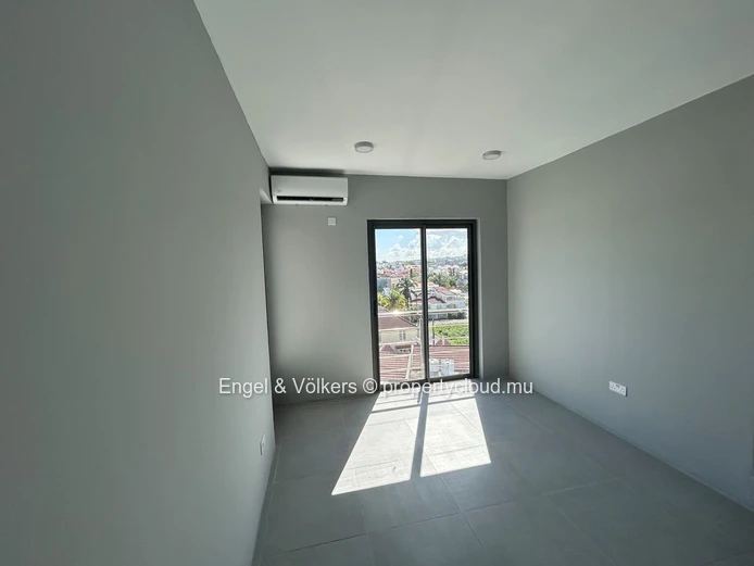 Exclusive 3-Bedroom Loft with Mountain Views and Private Plunge Pool – Flic en Flac