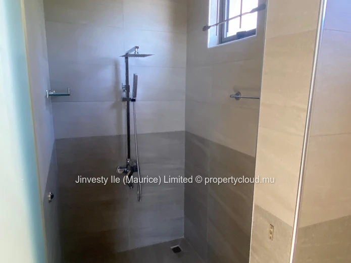 JINVESTY : RENT VILLA 90000/month  3 BR + Office or 4 Br in CALODYNE 